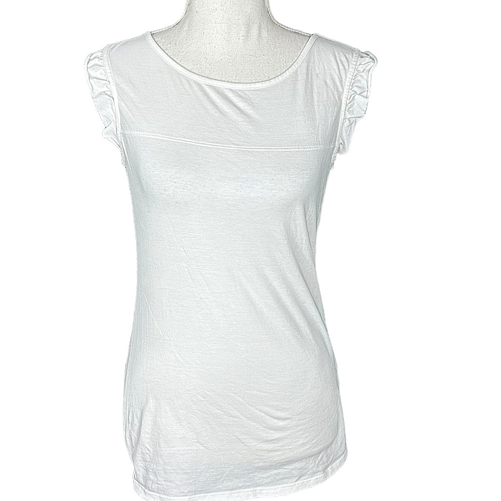 LILLY PULITZER: White Sleeveless Ruffle Shoulder Shirt -Size Small